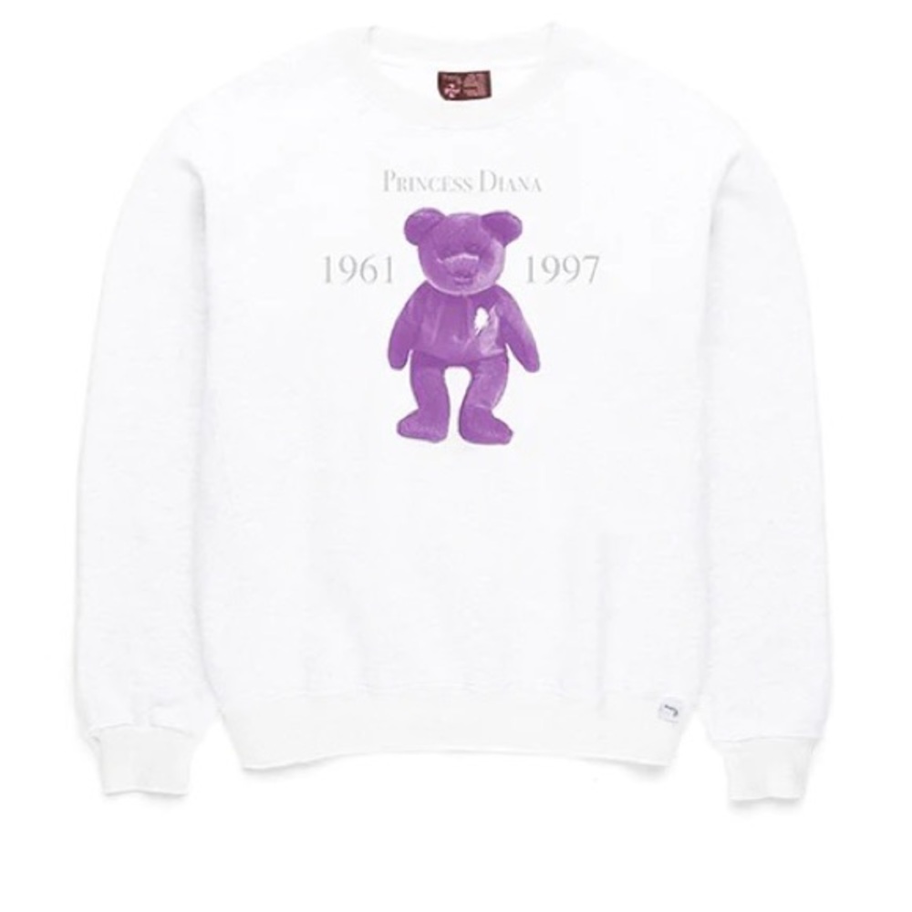 PRAYING Princess Diana crewneck